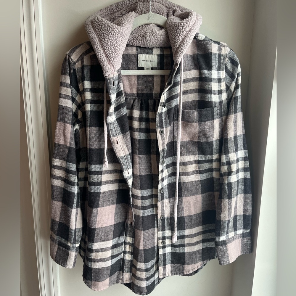 American Eagle plaid hooded button up Flannel
